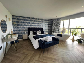 Loudoun Mains Luxury Lodges